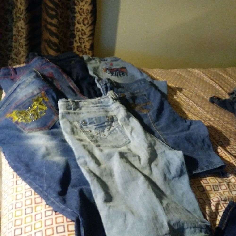 Capris/short 16/22 for $20 each I have 6 pair